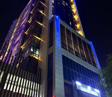 Business Bay Hotel | Capsule Hostel Room in Business Bay Near Downtown