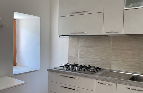 Piazza-Tralia-Pendolo Apartment | Casa Antonia-in a strategic area to visit the main attractions of Naples
