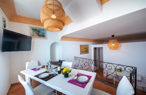 Praiano Apartment | Casa Cimino B - A Romantic Retreat Among the Stairs of Praiano