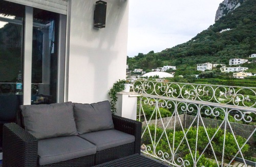 Marina Grande House | "Casa del mare" typical Capri style apartment