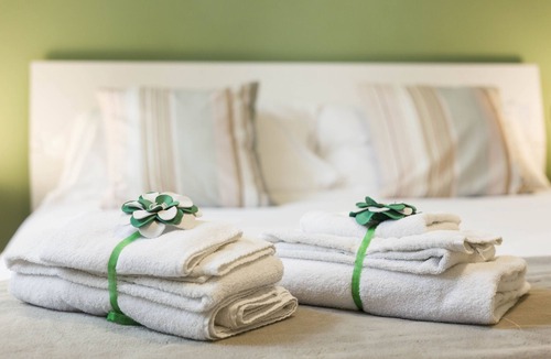 Chiaia Bed & Breakfast | CASA DEL SOLE B&B IN MERGELLINA -TRIPLE ISCHIA ROOM 26 sqm with private bathroom