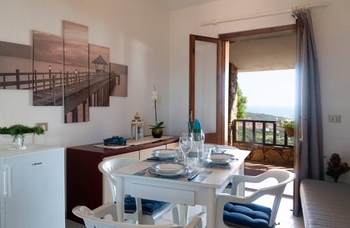 Luddui Apartment | Casa della Luna - One Bedroom Apartment, Sleeps 3