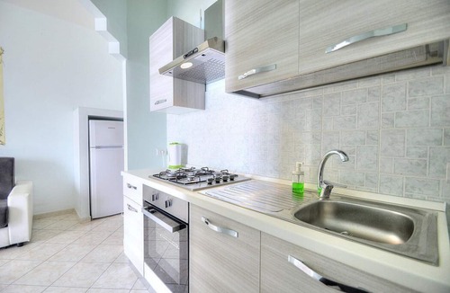 Vettica Apartment | Casa Lunarella: A characteristic and welcoming apartment which faces the sun and the sea, with Free WI-FI.
