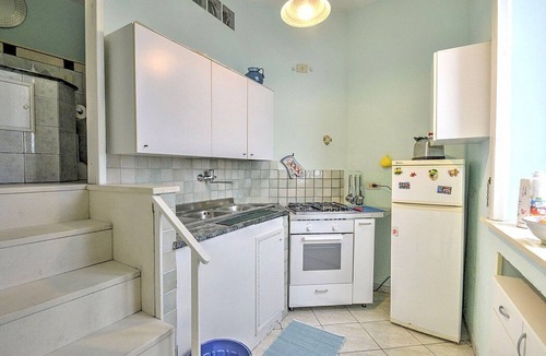 Sorrento City Centre Apartment | Casa Marama: A welcoming apartment situated at a short distance from the beach, with Free WI-FI.