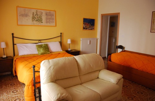 Quartieri Spagnoli Bed & Breakfast | Casa Mariella