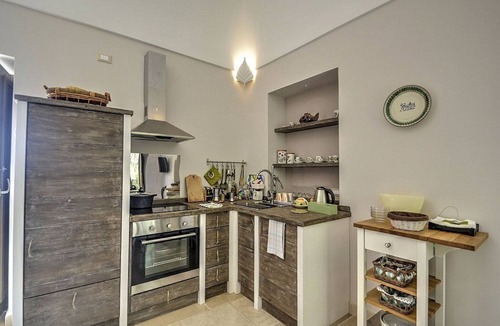 Sant'Agata sui Due Golfi House | Casa Morella B: A characteristic and welcoming apartment in a quiet position, located on a hillside above the sea, with Free WI-FI.