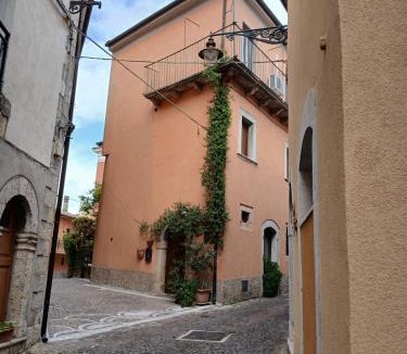 Castel San Vincenzo House | Casa Nynfa