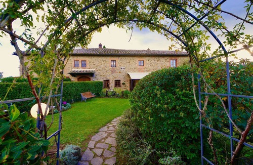 Castelnuovo Berardenga Apartment | Casa Rossella - ArcenoRentalsClub Romantic flat in Chianti Wifi Concierge Pool