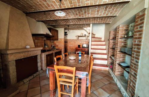 Sessano del Molise House | Casa rustica con terrazza e barbecue