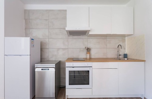 San Giorgio a Cremano Apartment | Casa Troisi by dimorra