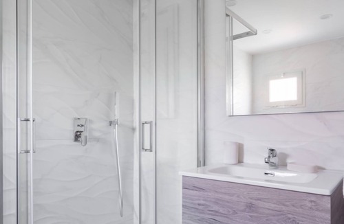 San Giorgio a Cremano Apartment | Casa Troisi by dimorra