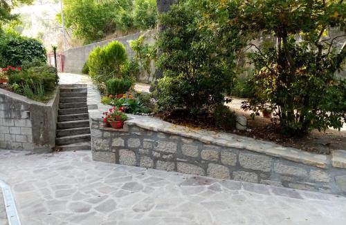 Guardiabruna House | Casa Vacanza Giardino