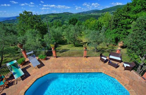Donnini Villa | Casa Vania by PosarelliVillas