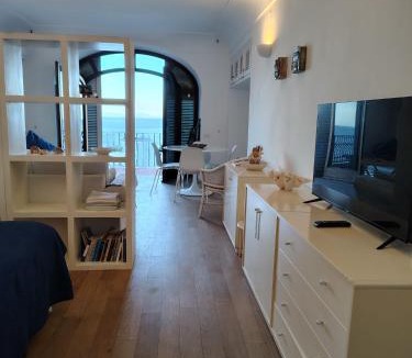 Marina Piccola Apartment | Casa vista Faraglioni Capri