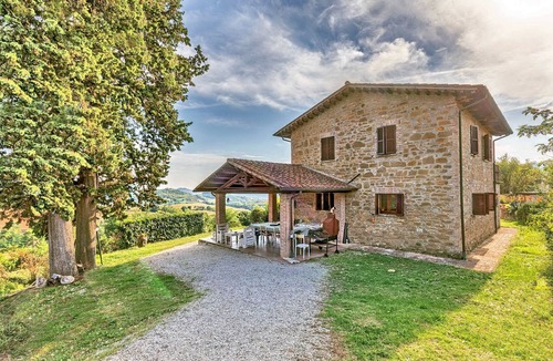 Solfagnano Cottage | Casale La Macinara with private pool