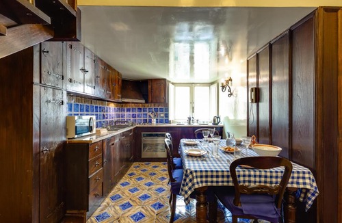 Chiaia Apartment | Casamedeo Guest House