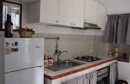 Rione Sanita Apartment | Casetta Miradois is in central Naples