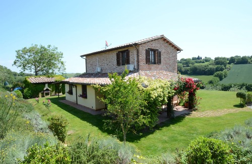 Castiglione del Lago Villa | Casetta Selvella 4+1, Emma Villas
