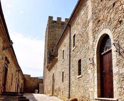 Pietramontecorvino House | Castel di Pietra
