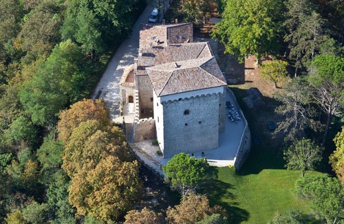 Carbonesca Villa | Castello degli Arcieri, in the green heart of Italy