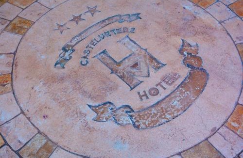 Caulonia Hotel | Castelvetere Hotel