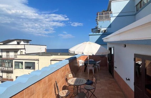 Catanzaro Lido Apartment | CATANZARO LIDO, APPARTAMENTO A 50 METRI DAL MARE