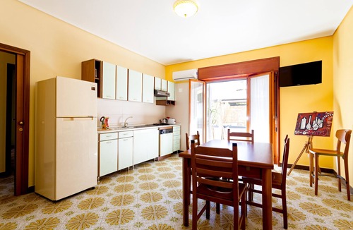 Sorrento Historic Centre Apartment | Central Sorrento Recently Renovated 2BR flat 2 bathrooms equipped terrace WiFi.
