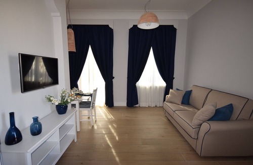 Sant'Agata sui Due Golfi House | Centrally located house with garden!