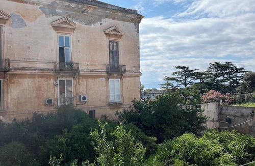 Portici Apartment | Centric apartment, bright and cozy, well connected to public transport