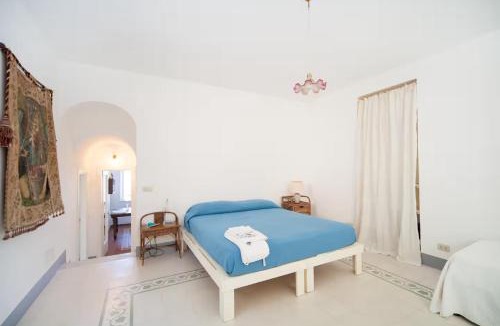 Tiberio Apartment | Cesina Home