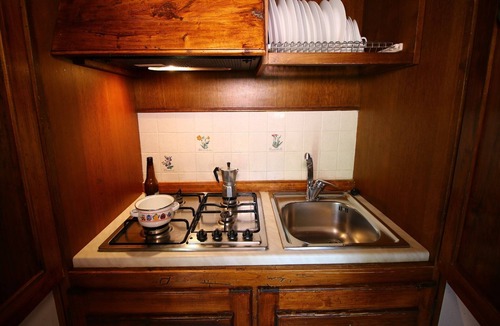 Camucia Ski Chalet | Chalet with pool in Cortona