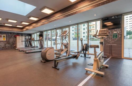 The Greens Apartment | Charming 1BR in The Greens, Near Metro