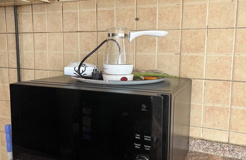 Sharjah Apartment | Charming 3-bedroom house with AC, fitness room, WiFi in pleasant Sharjah AlNahda