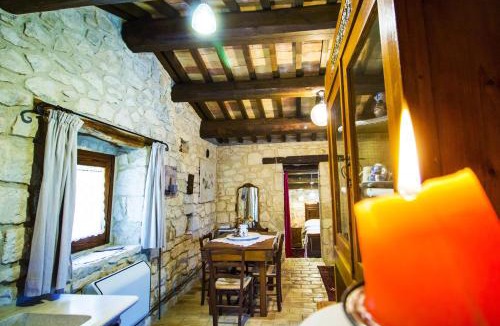 Abbateggio Apartment | Charming Apartment in Abbateggio with Mountain View, 60 m²