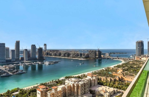 Dubai Apartment | Charming Flat W/ Sea & AIN View / Palm Jumeirah