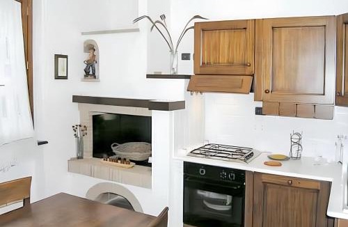 Amelia House | Charming House in Amelia with Lake View, 200 m²