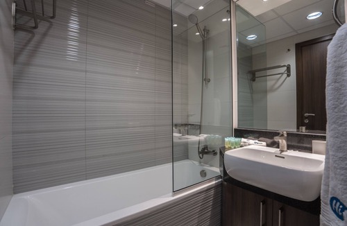 Dubai Marina Apartment | Charming Marina Apartment with Magnificent Views