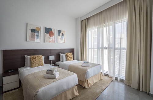 Dubai Marina Apartment | Charming Marina Apartment with Magnificent Views