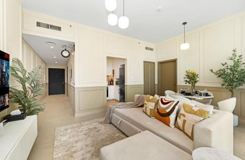 Bur Dubai Apartment | Chic 1BR in Downtown Dubai-Direct access to Dubai Mall