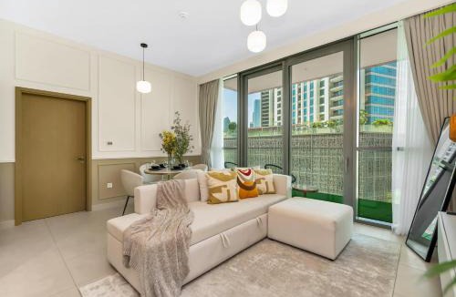 Bur Dubai Apartment | Chic 1BR in Downtown Dubai-Direct access to Dubai Mall