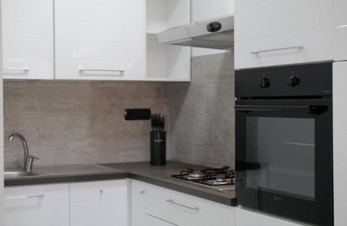 Maddaloni House | City center apartment near train station for naples or caserta