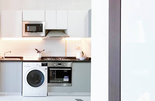 Al Barsha Apartment | City Serenity: Modern Studio with Stunning Views