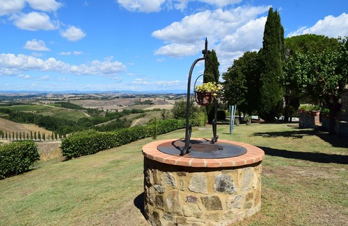 Montalcino Villa | Classic, Private Villa with Breathtaking Views - Private Pool