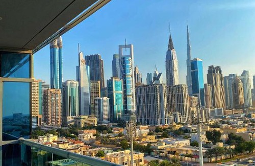 Al Satwa Apartment | ColorN Apartament 5 min Sheik Zayed Road, Future Museum, view Burj Khalifa and Downtown and 5 min car to the beach!!