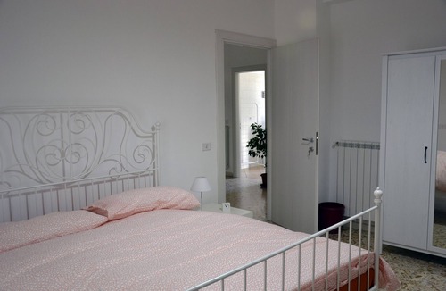 Arenella Bed & Breakfast | COLORS OF SALVATOR ROSA - Blue Room