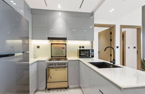 Business Bay Apartment | Comfortable 2 Bedroom in Business Bay