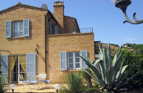 Cossignano House | Comfortable cottage in the March with a stunning panorama view