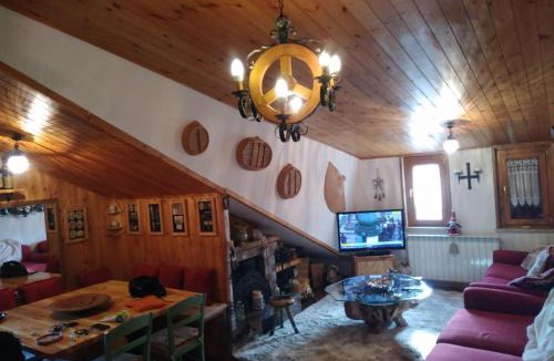 Pescocostanzo Apartment | Condominio Esagono