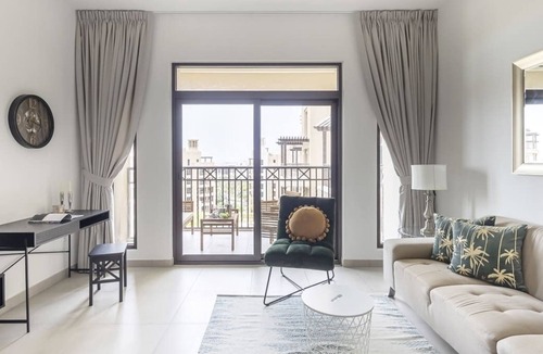 Umm Suqeim 3 Apartment | Contemporary 1BR Apartment in Madinat Jumeirah!