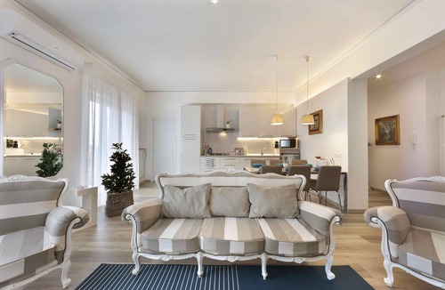 Sorrento Apartment | Cool Apartment in Sorrento Center